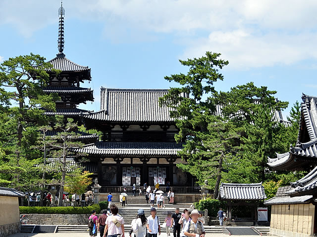 奈良県の寺のパワースポット 開運スタークローラー